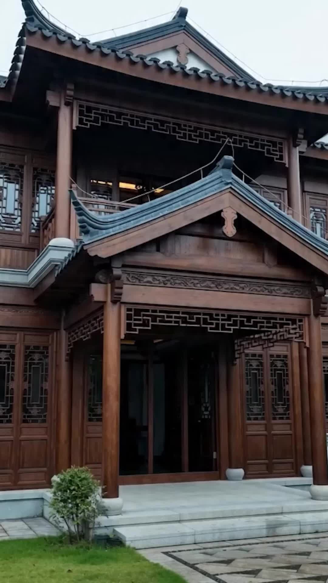 Episode 28 - Sesepuh Keluar Peti, Kuasai Dunia